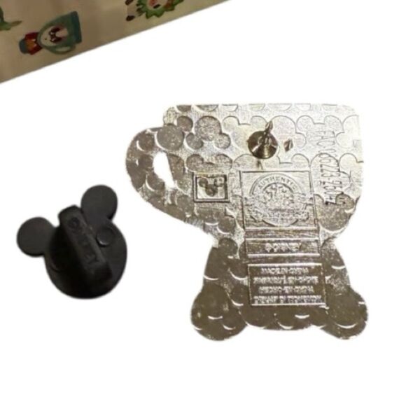 Disney 2025 Mini MixIts Mix Its Mystery Alice Pink Teacup Hat Disney Pin - Picture 3 of 5